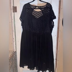 Pretty Torrid black lace and flowy dress. Size 4